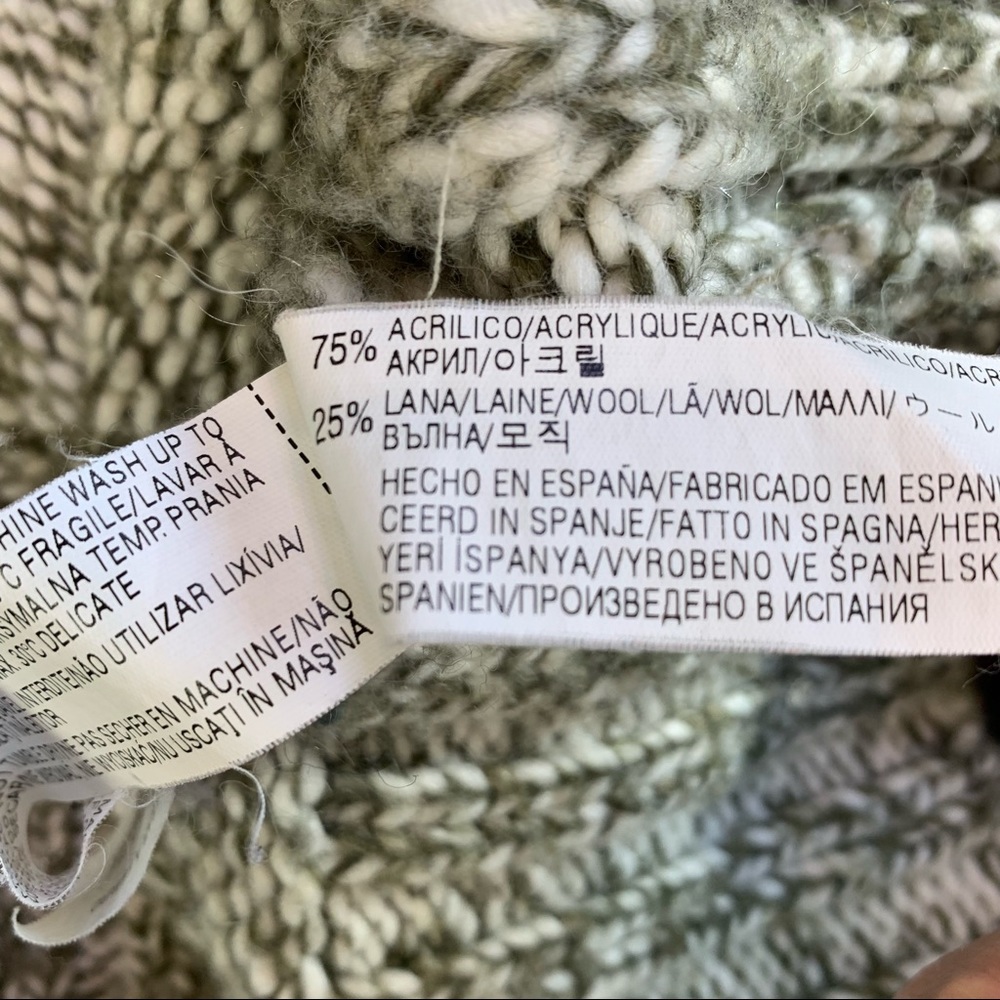 Zara Green White Long Sleeve Knit V Neck Sweater Small - Picture 8 of 10